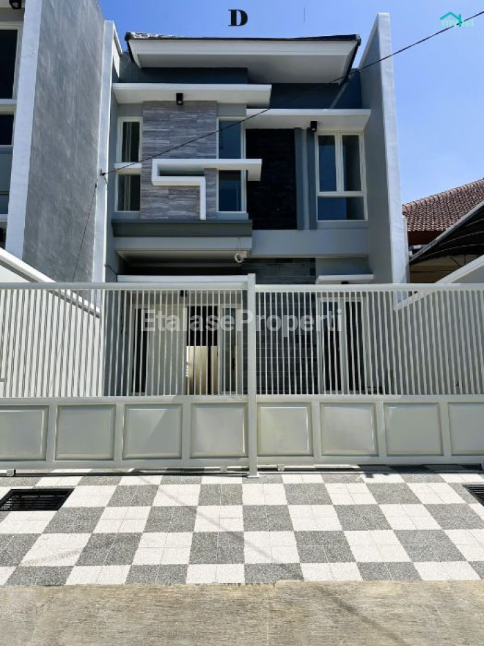Foto properti Rumah Baru Minimalis Nginden Intan Timur Dekat Untag Ubaya MERR 1