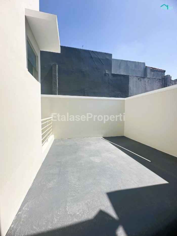 Foto properti Rumah Baru Minimalis Nginden Intan Timur Dekat Untag Ubaya MERR 8