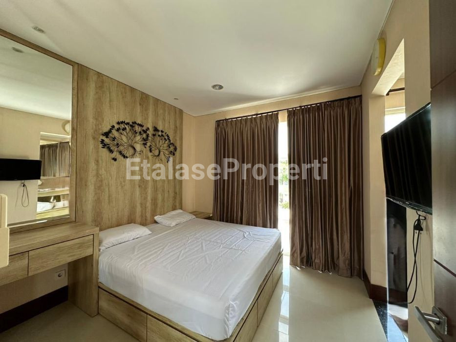 Foto properti Rumah Bagus Di Forest Mansion Citraland Wiyung Ada Private Pool 10