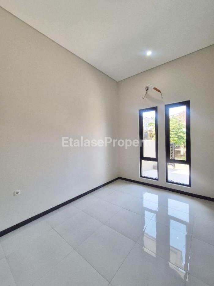 Foto properti Dijual Rumah Villa Kalijudan Dekat Dharmahusada Surabaya 2