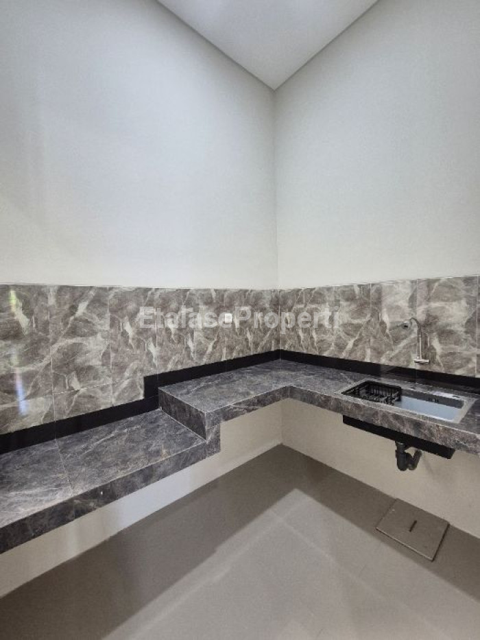Foto properti Dijual Rumah Villa Kalijudan Dekat Dharmahusada Surabaya 4