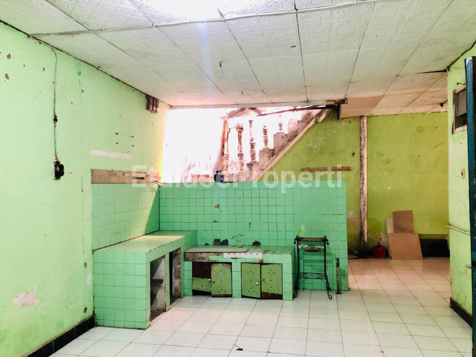 Foto properti Dijual Rumah Lokasi Strategis Mepet Surabaya, Perumahan Griya Wage, Sidoarjo 9