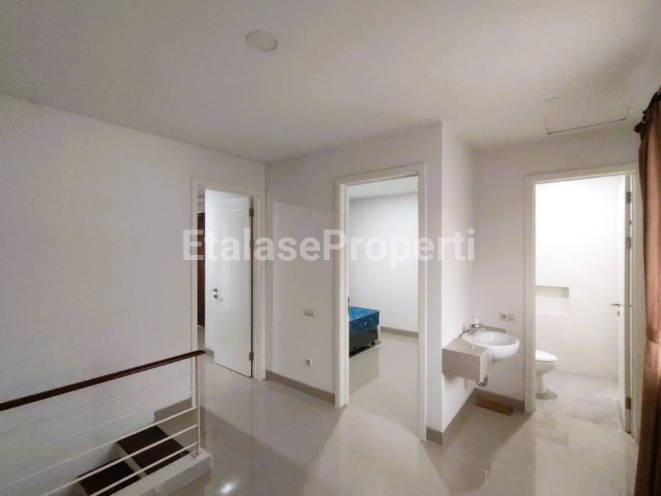 Foto properti Rumah Grand Harvest Minimalis Dekat Gunungsari Wiyung 10
