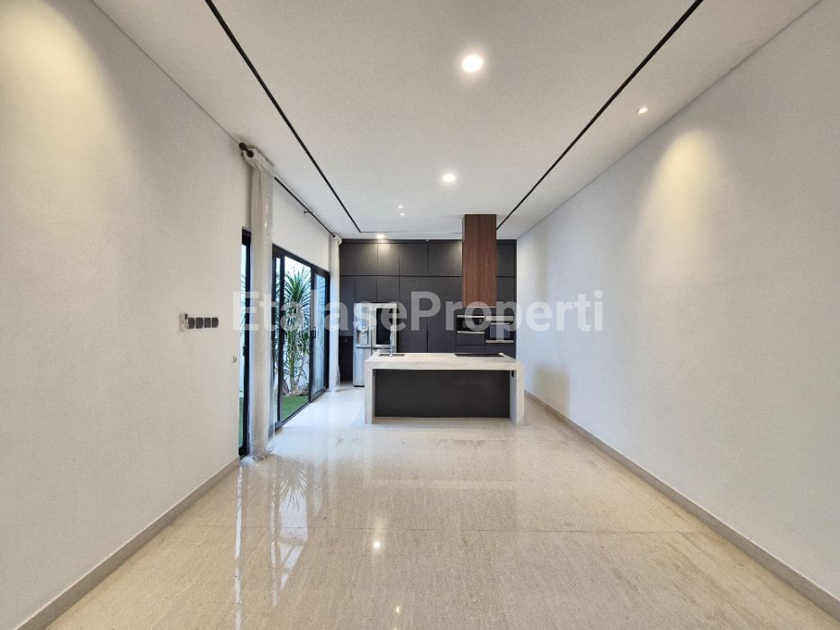 Foto properti Dijual Rumah Araya Surabaya Galaxy Bumi Permai Full Marmer 6