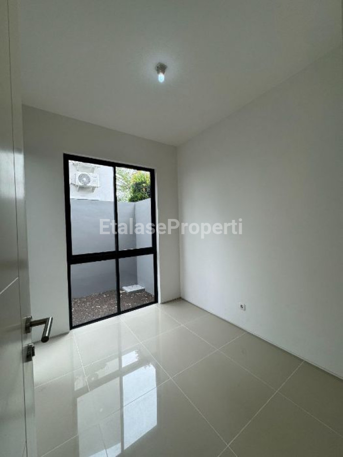 Foto properti Disewakan Rumah Amesta Living Nol Jalan OERR Dekat Rungkut, Gununganyar, Raya MERR 5