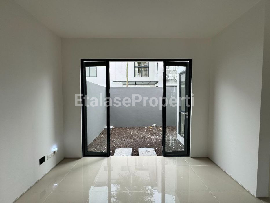 Foto properti Disewakan Rumah Amesta Living Nol Jalan OERR Dekat Rungkut, Gununganyar, Raya MERR 10