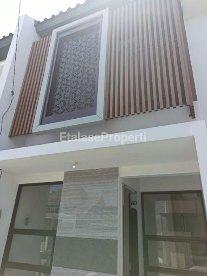 Foto properti Rumah Minimalis Di Royal Paka Dekat UPN Gununganyar Raya MERR 5