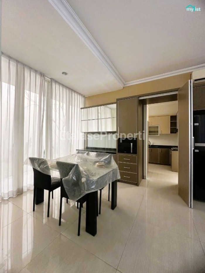 Foto properti Rumah Baru Di Long Beach Pakuwon City Kenjeran Mulyosari 4