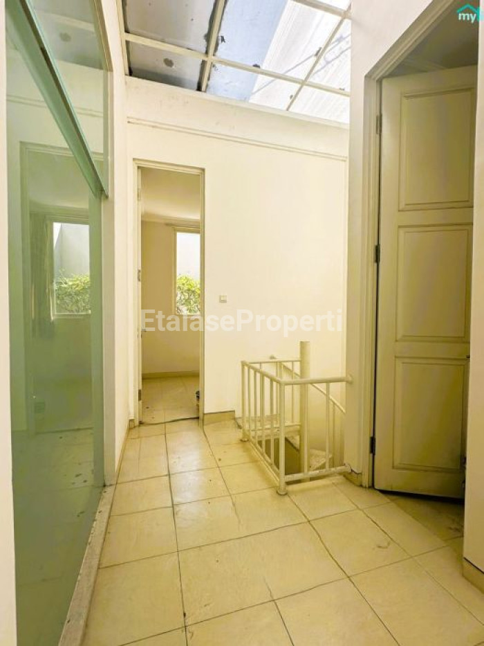 Foto properti Rumah Baru Di Long Beach Pakuwon City Kenjeran Mulyosari 10