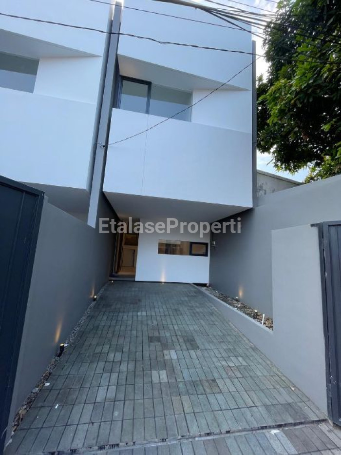 Foto properti Dijual Rumah Baru Di Lebak Indah Dekat Kenjeran Surabaya 1