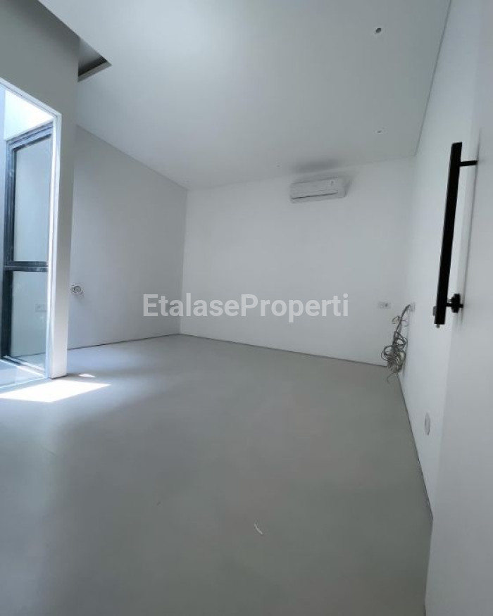 Foto properti Dijual Rumah Baru Di Lebak Indah Dekat Kenjeran Surabaya 5