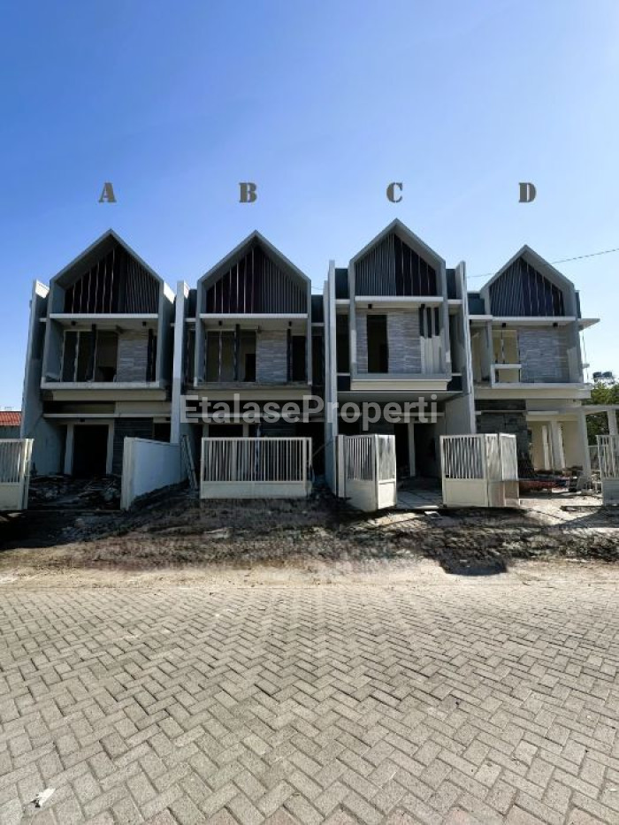 Foto properti Rumah Baru Gress Tenggilis Tengah Dekat Raya Prapen Jemursari Ubaya 1