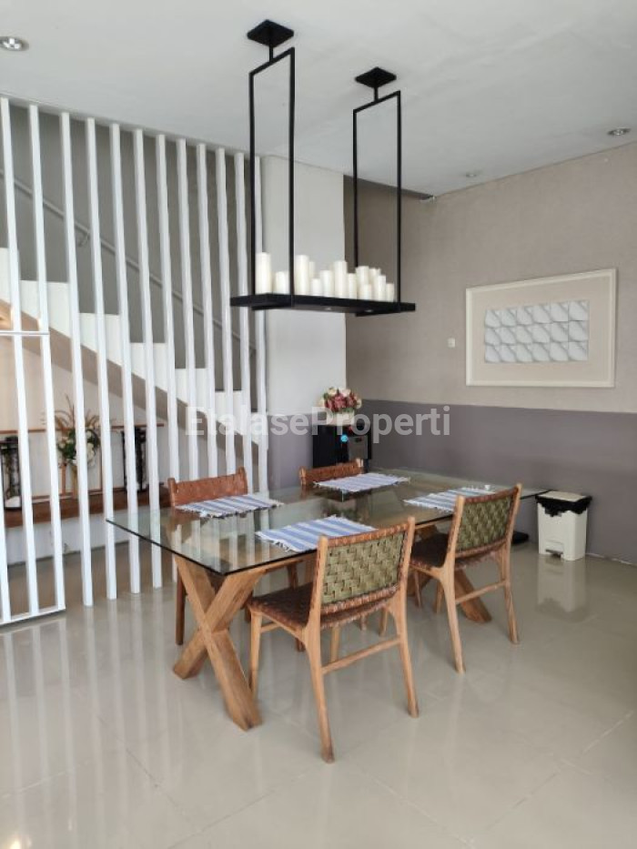 Foto properti Rumah Minimalis Full Furnish ROYAL RESIDENCE  Di Jual Harga 4M An 1