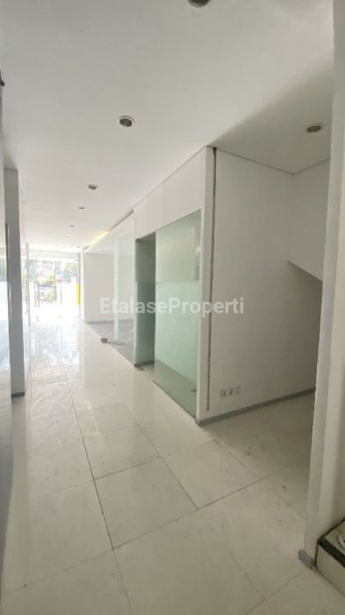 Foto properti Disewakan Ruko Rungkut Madya Jarang Ada 3