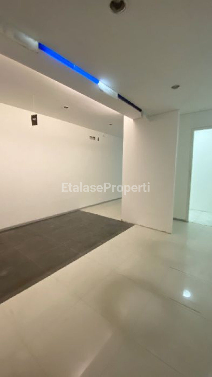 Foto properti Disewakan Ruko Rungkut Madya Jarang Ada 5