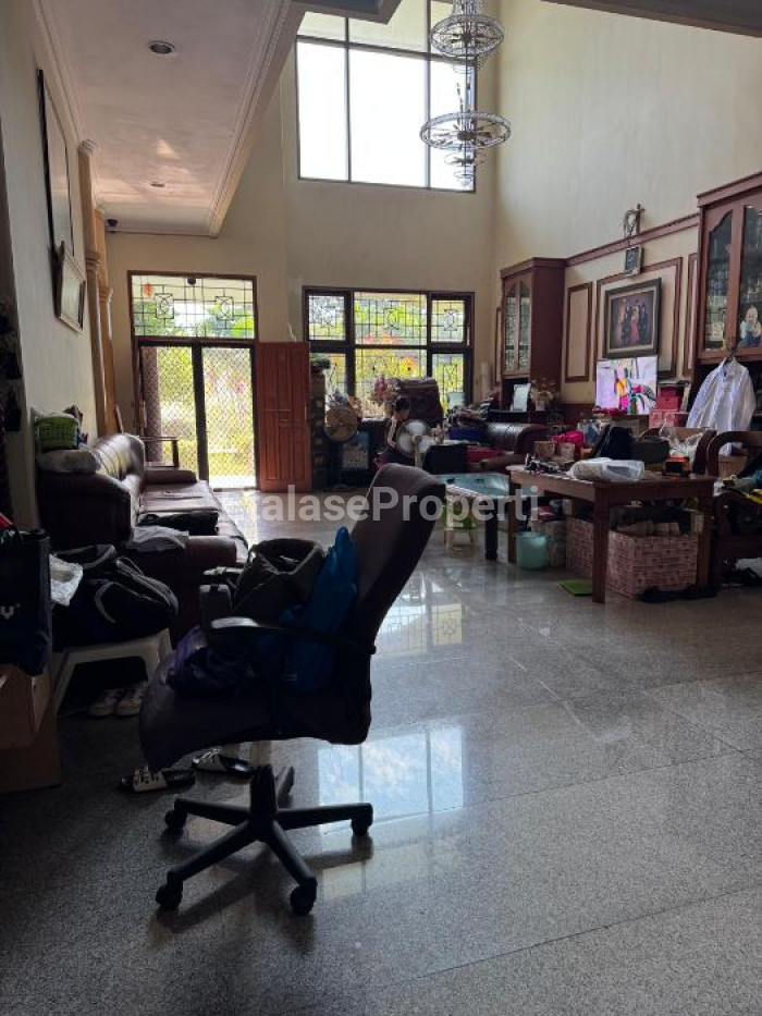 Foto properti Dijual Rumah Golf View Jalan Raya Bukit Darmo Golf Dekat Pakuwon Mall, Fairway Nine Mall, Loop Graha, National Hospital 5