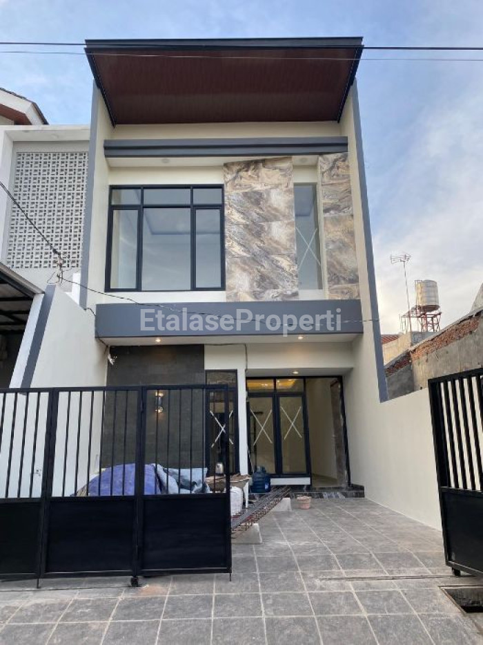 Foto properti Dijual Cepat Rumah Baru Gress Di Rungkut Mapan Tengah 6