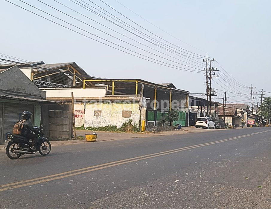 Foto properti Dijual : Kavling Dan Bangunan Gresik 1