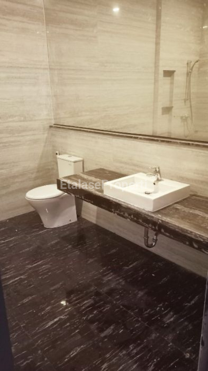 Foto properti RUMAH BARU GRESS MINIMALIS WOODLAND CITRALAND 8
