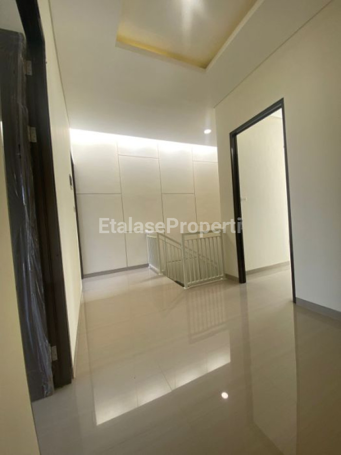 Foto properti DIJUAL RUMAH BARU GRESS BARUK TENGAH SELANGKAH DARI MERR 5