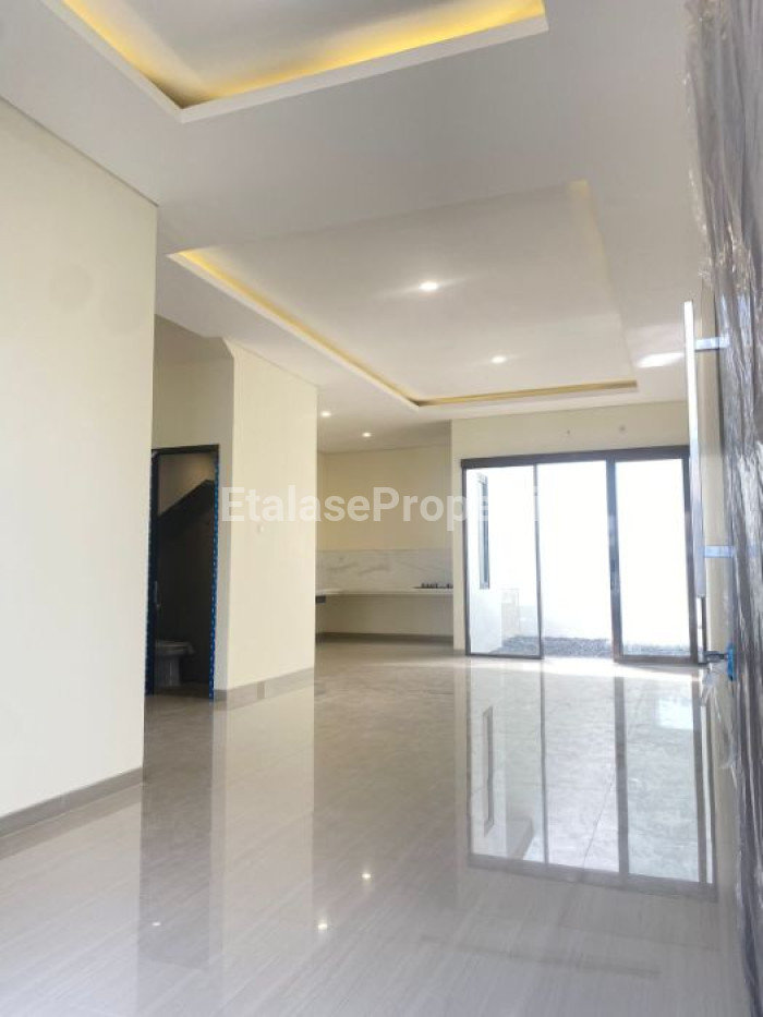 Foto properti DIJUAL RUMAH BARU GRESS BARUK TENGAH SELANGKAH DARI MERR 6