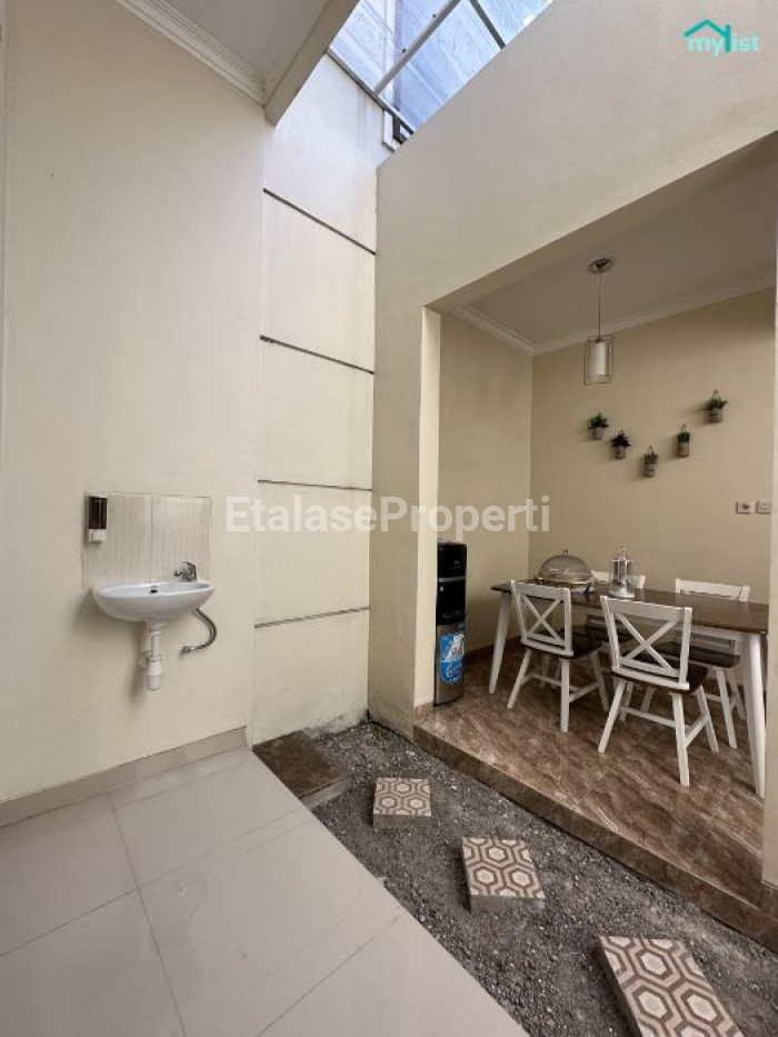 Foto properti Rumah Di Rungkut Harapan Dekat UPN Dan Raya MERR Minimalis Modern 8