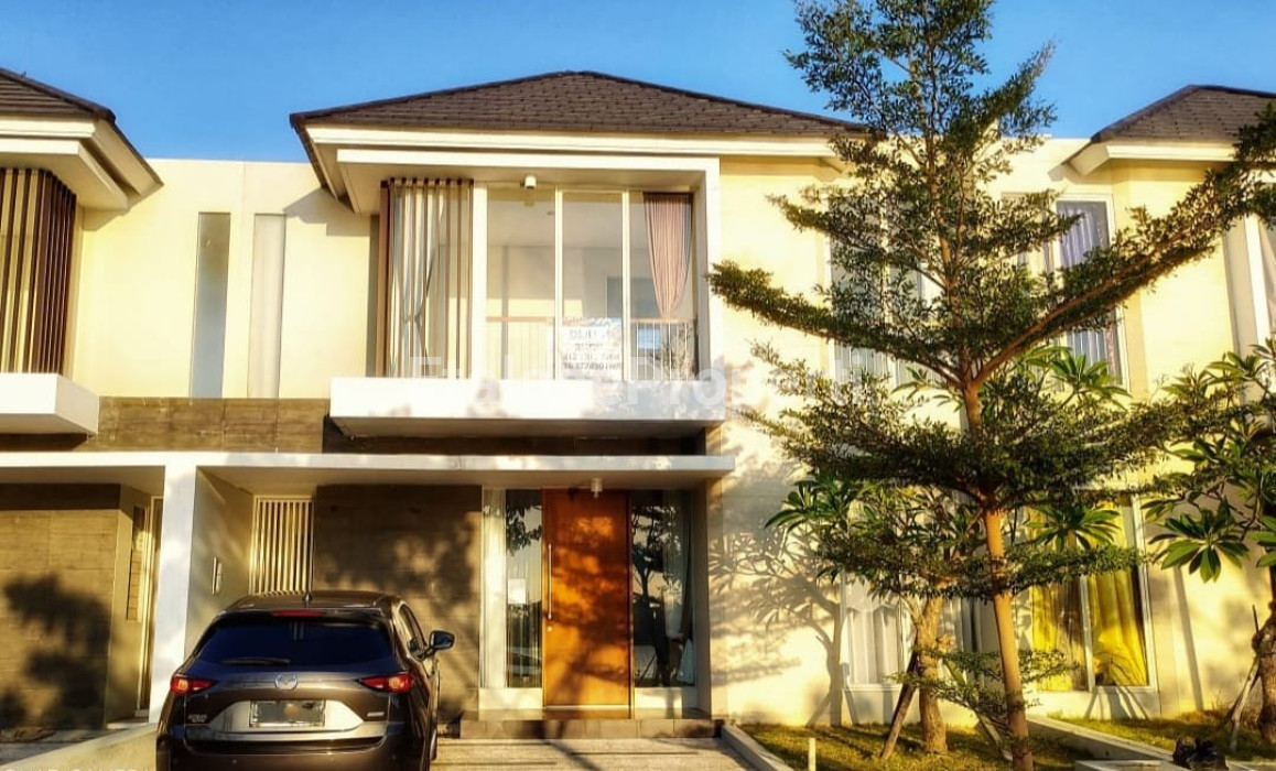 Foto properti Dijual  Rumah 2 Lantai Lake View NORTHWEST  Citraland 1