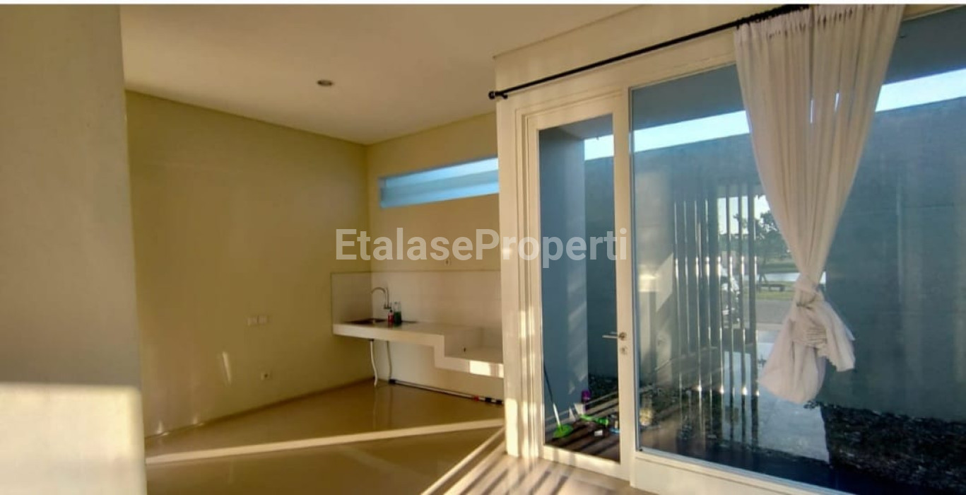 Foto properti Dijual  Rumah 2 Lantai Lake View NORTHWEST  Citraland 5