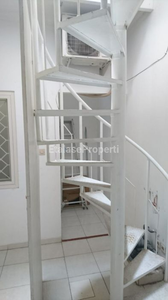 Foto properti Rumah Di Purimas Gununganyar Di Jalan Boulevard Selangkah Ke MERR 5