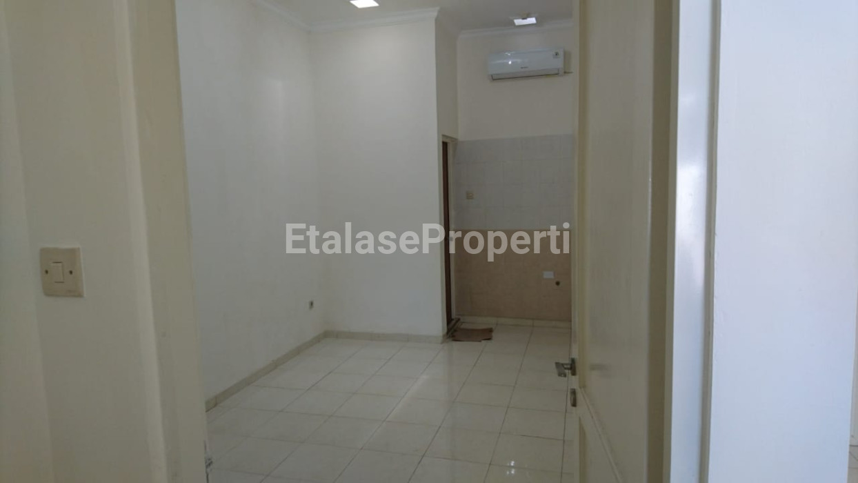 Foto properti Rumah Di Purimas Gununganyar Di Jalan Boulevard Selangkah Ke MERR 9