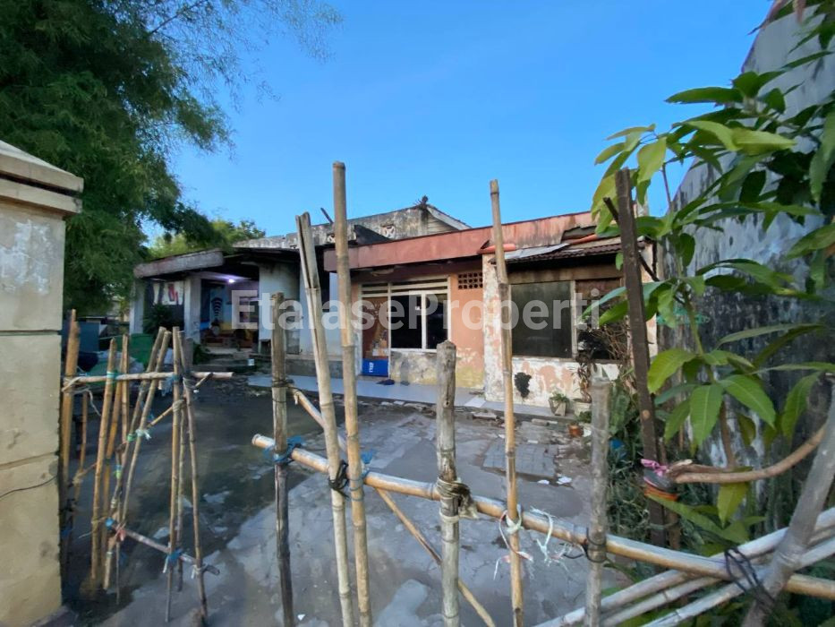 Foto properti Jual Rumah Hitung Tanah Di Jl. Pandegiling Surabaya Pusat 5