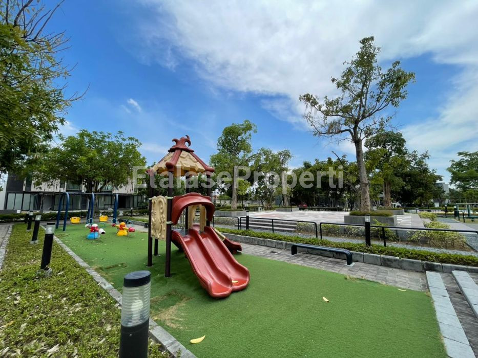 Foto properti *Dijual Rumah Pelican Hill, Surabaya Barat* 9