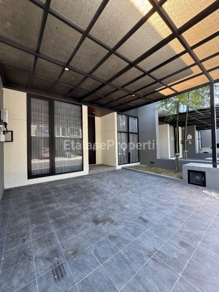 Foto properti Rumah Disewakan Di Citraland Utama Surabaya Dekat Gwalk, Kampus Ciputra, Pakuwon Mall 5