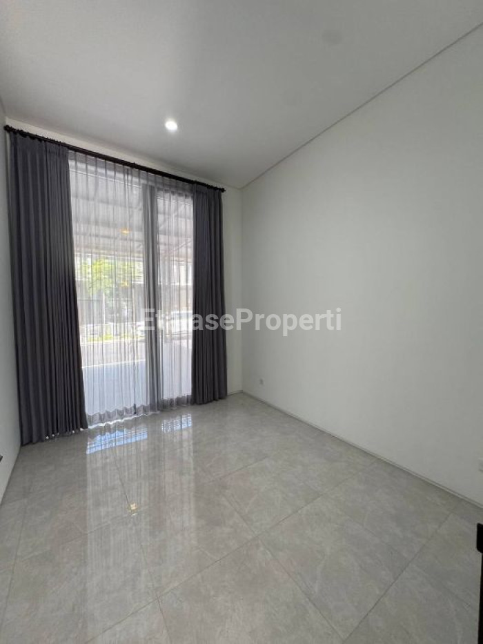 Foto properti Rumah Disewakan Di Citraland Utama Surabaya Dekat Gwalk, Kampus Ciputra, Pakuwon Mall 7