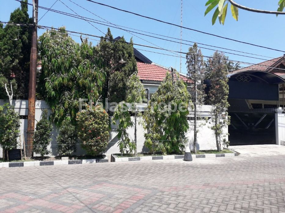 Foto properti Hitung TANAH ‼️  Area Elite Surabaya Timur  Rumah Manyar Kartika 1