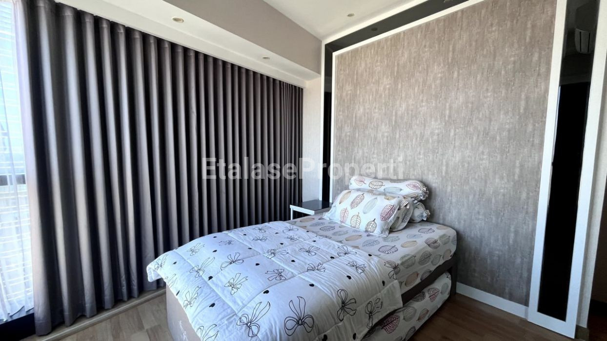 Foto properti Apartemen Mewah The Peak Tipe 3 Bedroom Private Lift Lantai 30 4