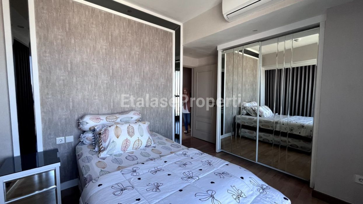 Foto properti Apartemen Mewah The Peak Tipe 3 Bedroom Private Lift Lantai 30 5