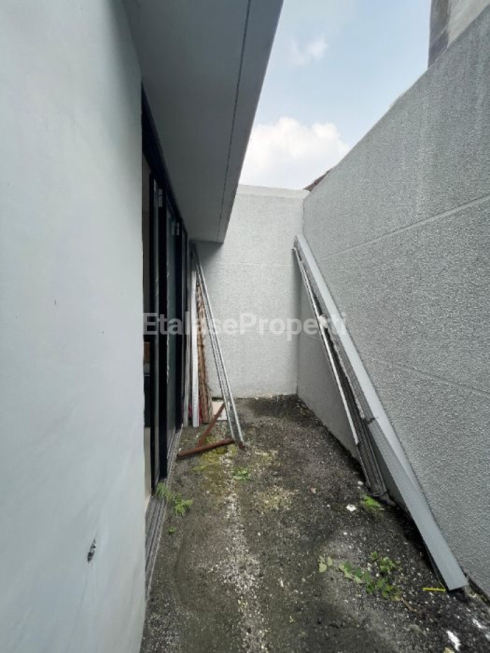 Foto properti Jual Rumah Baru Gress Citraland Kedamean Type Flie Superior 8