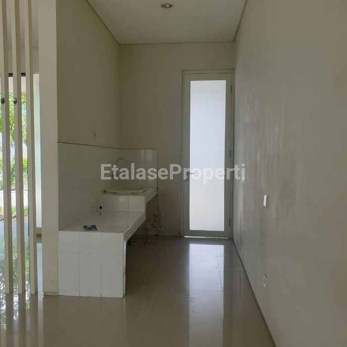 Foto properti Disewakan Rumah 2 Lantai Modern Minimalis Di Citraland Utara 2