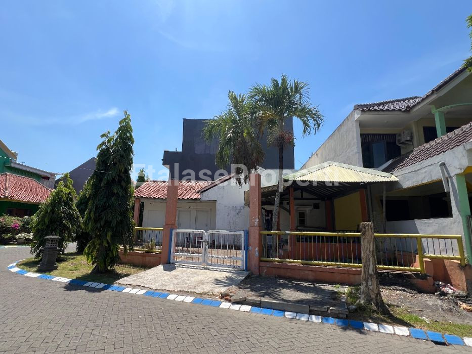 Foto properti Dijual Rumah Hook Puri Surya Jaya Cluster Taman Paris, Gedangan - Sidoarjo 1