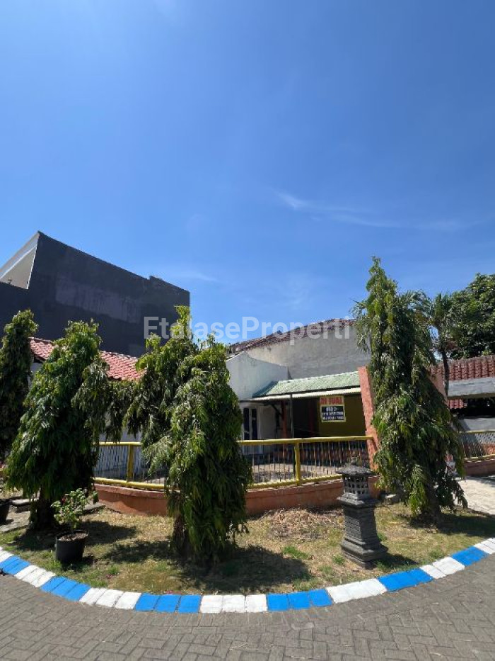 Foto properti Dijual Rumah Hook Puri Surya Jaya Cluster Taman Paris, Gedangan - Sidoarjo 2