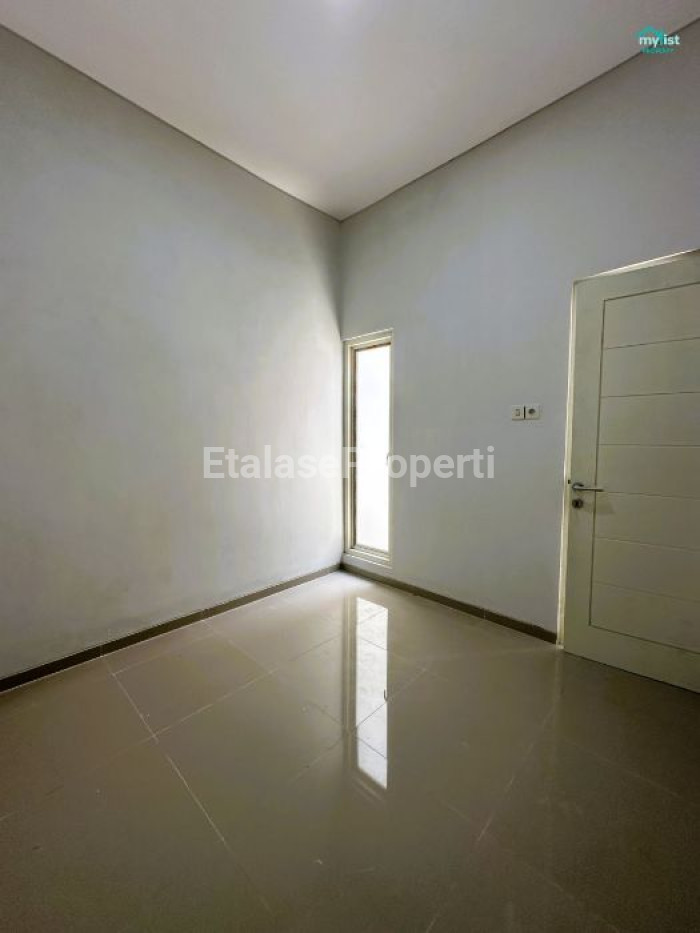 Foto properti Dijual Rumah Baru Di Modern Tengah Gununganyar Dekat UPN 8