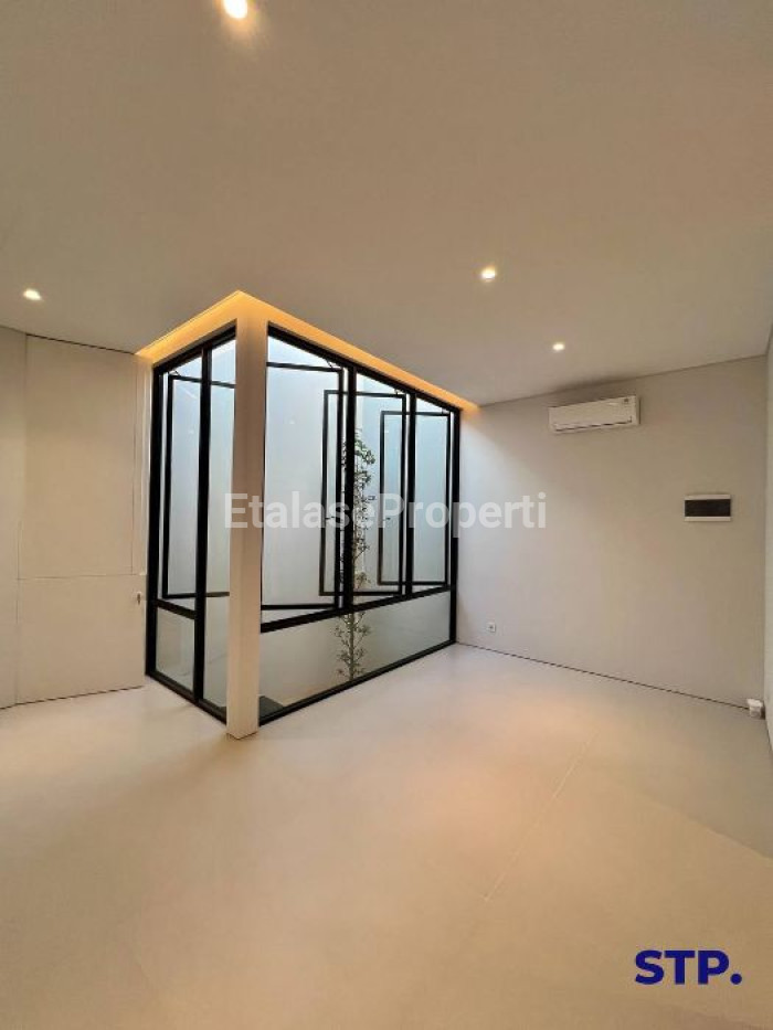 Foto properti 2 Unit Inden - Rumah Modern Di Mojoarum Dharmahusada Tipe A 6