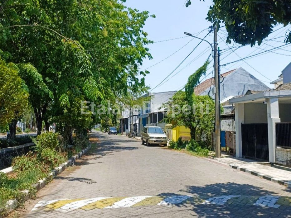 Foto properti Dijual Rumah Hitung Tanah Di Raya Wiguna Wonorejo Rungkut 4