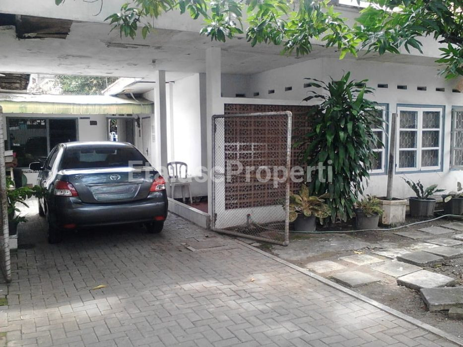 Foto properti Dijual Rumah Pusat Kota Karang Menjangan Dekat Unair Gubeng 1