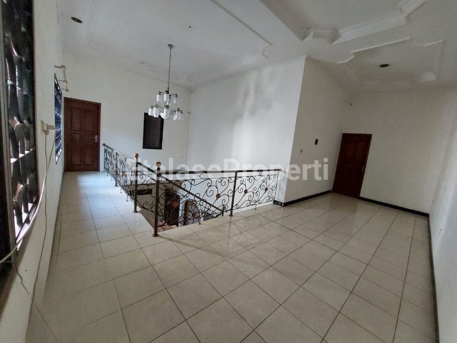 Foto properti Disewakan Rumah Dharmahusada Indah 2