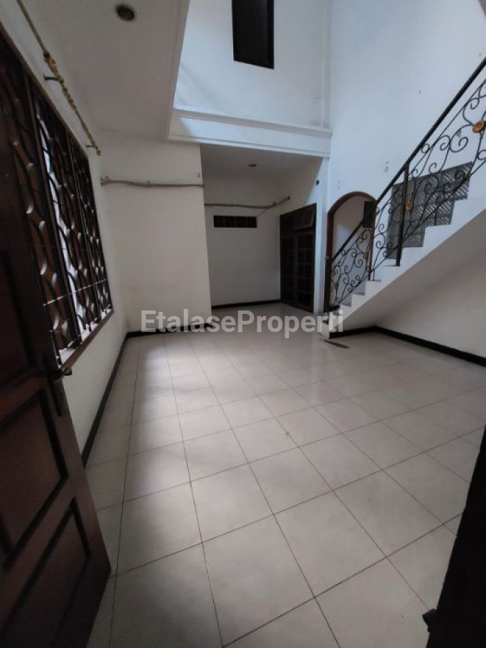 Foto properti Disewakan Rumah Dharmahusada Indah 6