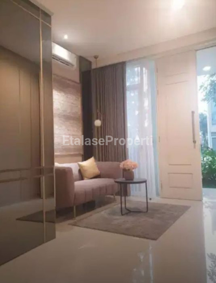 Foto properti Jual Rumah Pakuwon City 1