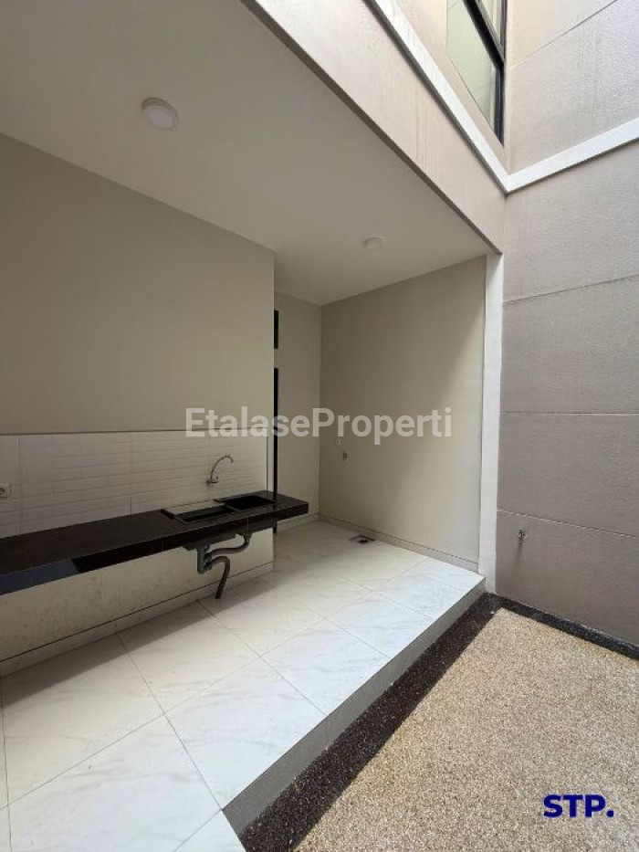 Foto properti 2 Unit, Rumah Baru Modern Di Wisma Mukti 4