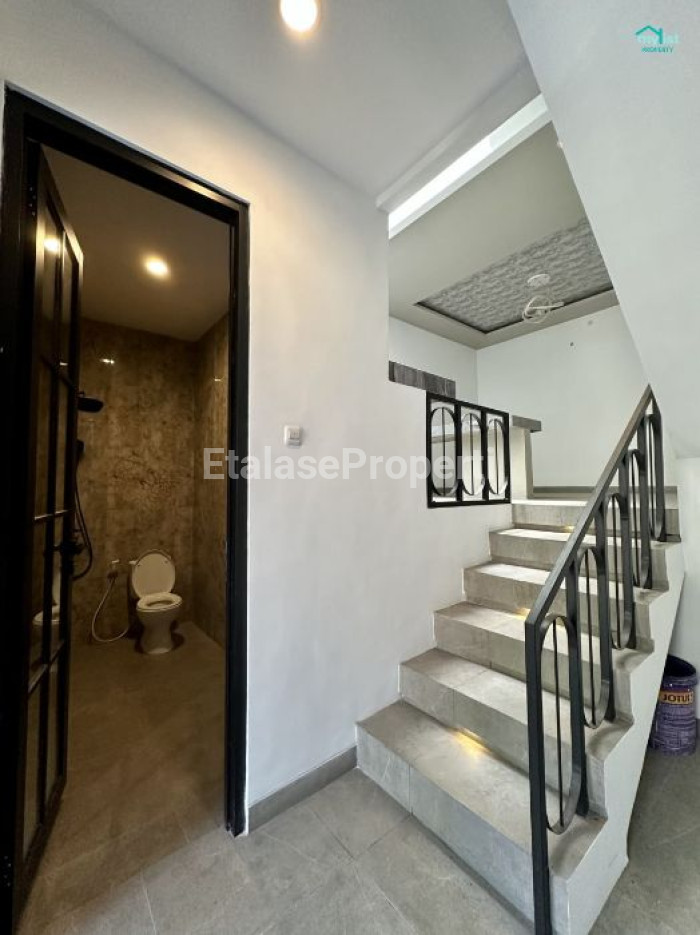 Foto properti Dijual Rumah Baru Gress Purimas Gununganyar Dekat Raya MERR 10